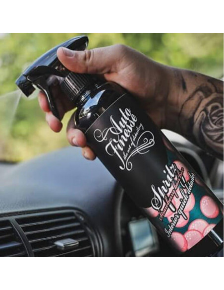 Auto Finesse Spritz Strawberry Bonbon 500ml nettoyant interieur pour voiture